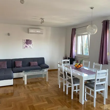 Appartement Anadina *